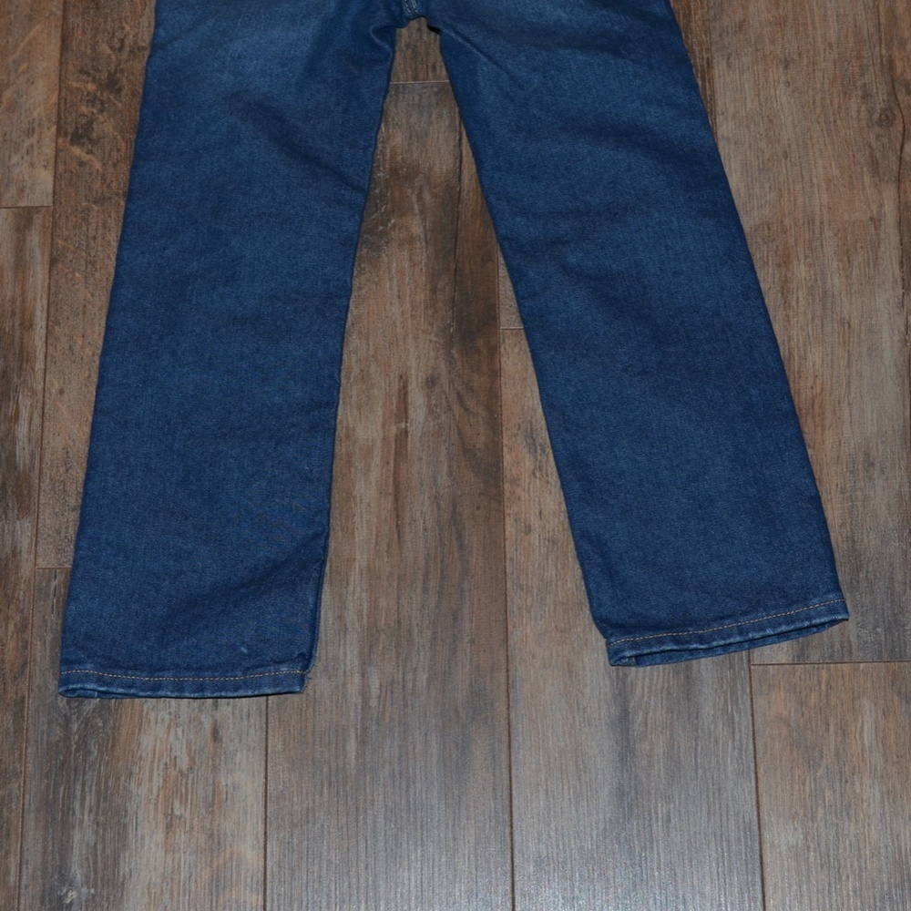 Old Navy Straight Legged Jean - Picture 6 of 7